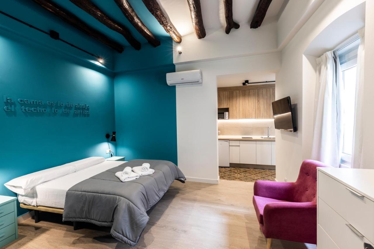 Apartamentos Turisticos De La Bernarda Касерес Екстер'єр фото